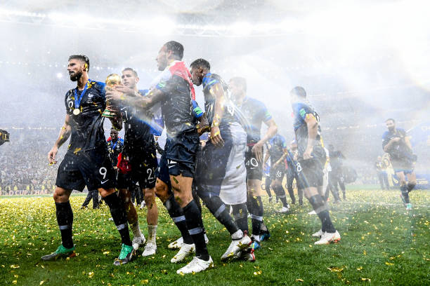 他们的表现 他们的表现