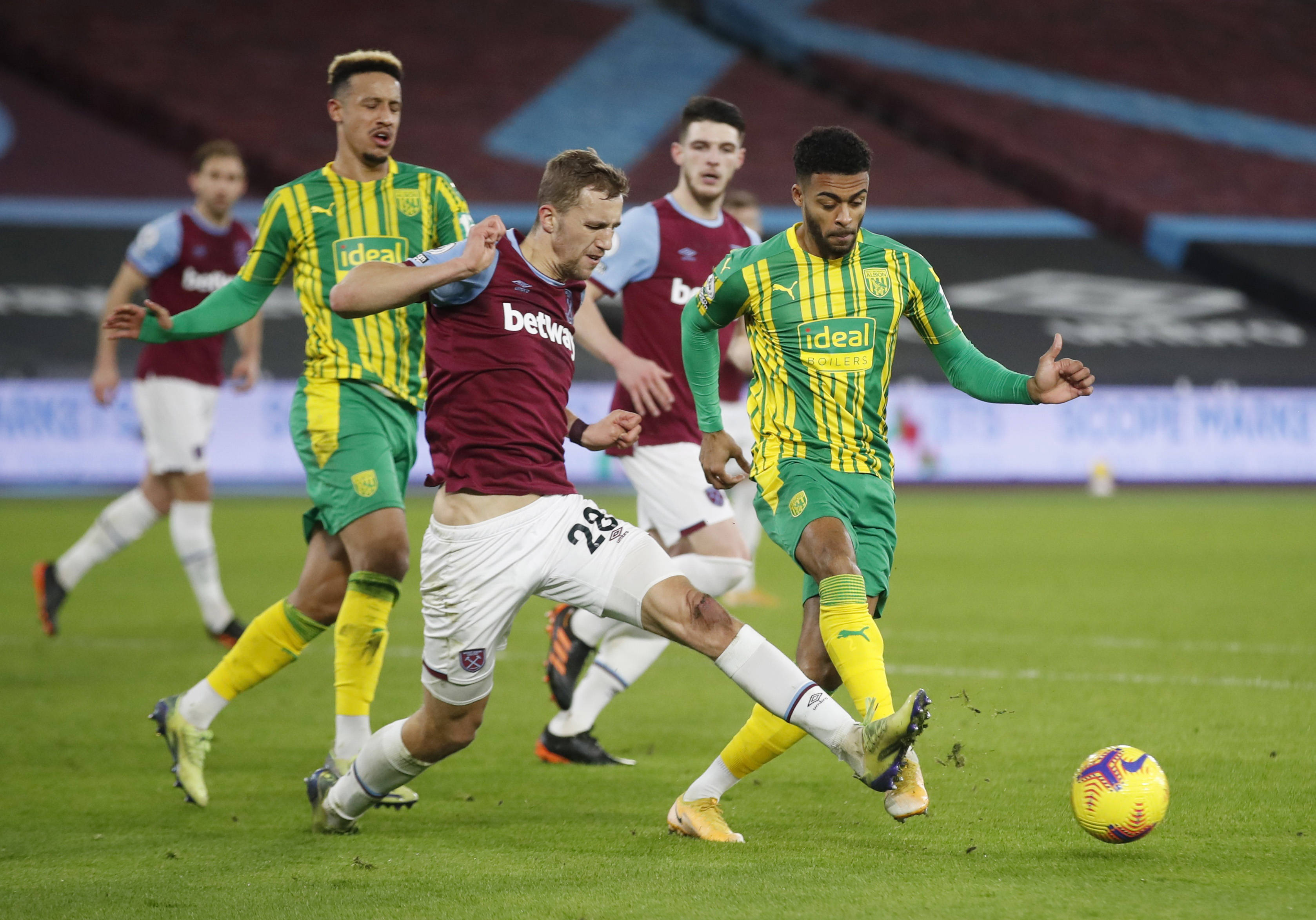 王钰栋在中 王钰栋在中